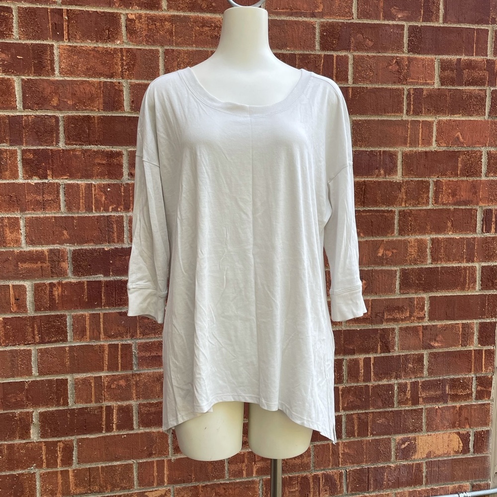 Cozy Off White Flowy Shirt (Large)